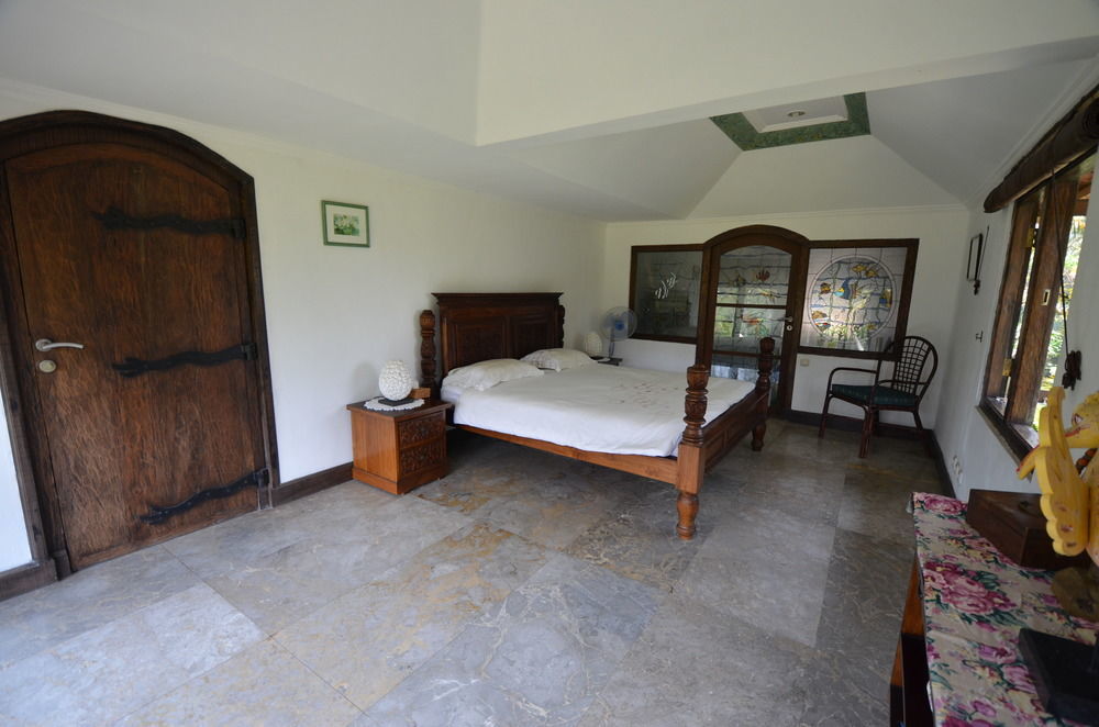 Saudara Home Ubud Экстерьер фото