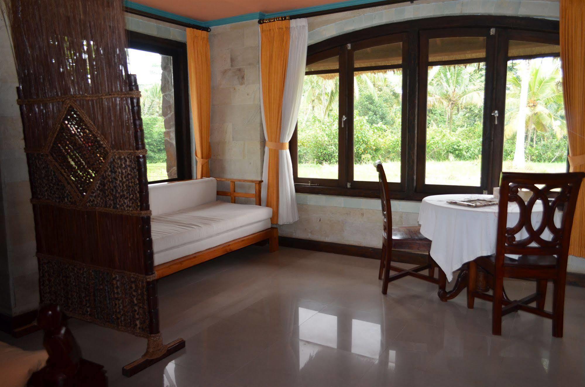 Saudara Home Ubud Экстерьер фото